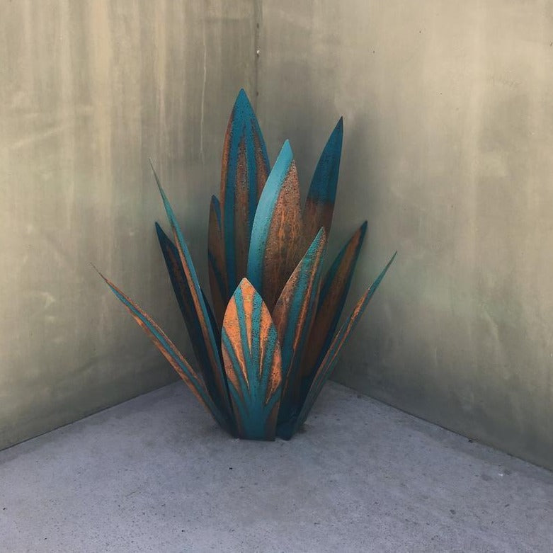 Metal Agave Garden Sculpture Weatherproof Outdoor Yard Art Succulent Statue Desert Plant Decor for Patio Lawn Flower Bed Landscape Accent | Lonoma
