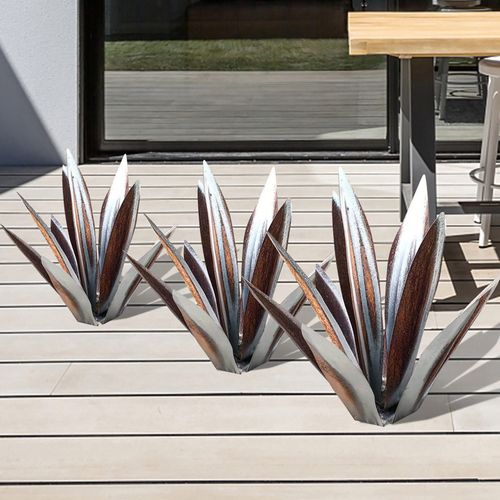 Metal Agave Garden Sculpture Weatherproof Outdoor Yard Art Succulent Statue Desert Plant Decor for Patio Lawn Flower Bed Landscape Accent | Lonoma