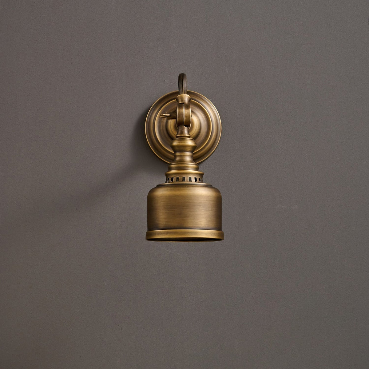 Adjustable Brass Wall Reading Light with Gooseneck Arm – Vintage Sconce for Bedroom, Bedside & Living Room | Lonoma