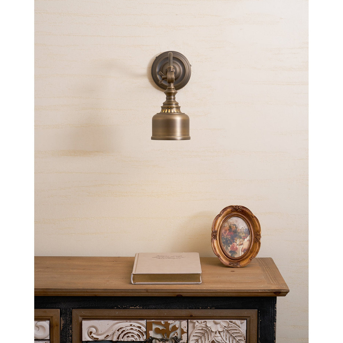 Adjustable Brass Wall Reading Light with Gooseneck Arm – Vintage Sconce for Bedroom, Bedside & Living Room | Lonoma