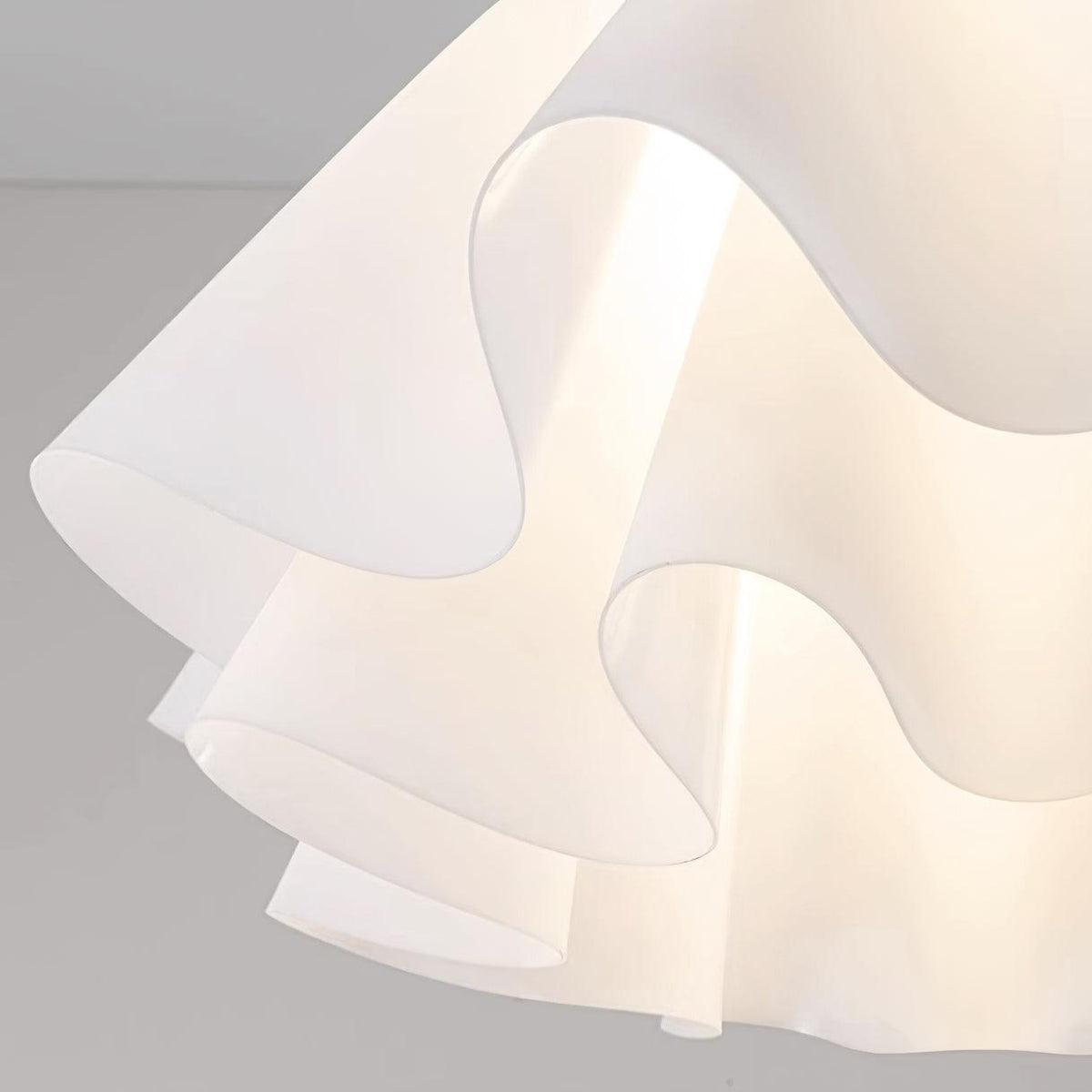 Flower-Shaped Ceiling Light Fixture Modern Sculptural Flush Mount E26 Base Indoor Metal Acrylic Shade for Bedroom Hallway Entryway | Lonoma
