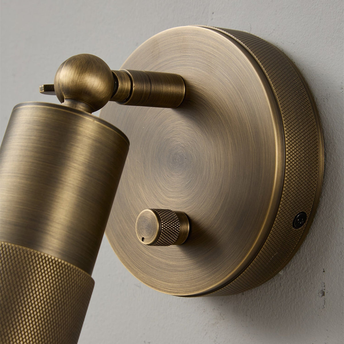 Integrated LED Wall Sconce 6W Brass Metal Warm Light Fixture for Hallway Bedroom Living Room Bathroom Vanity Modern Industrial Accent Light | Lonoma
