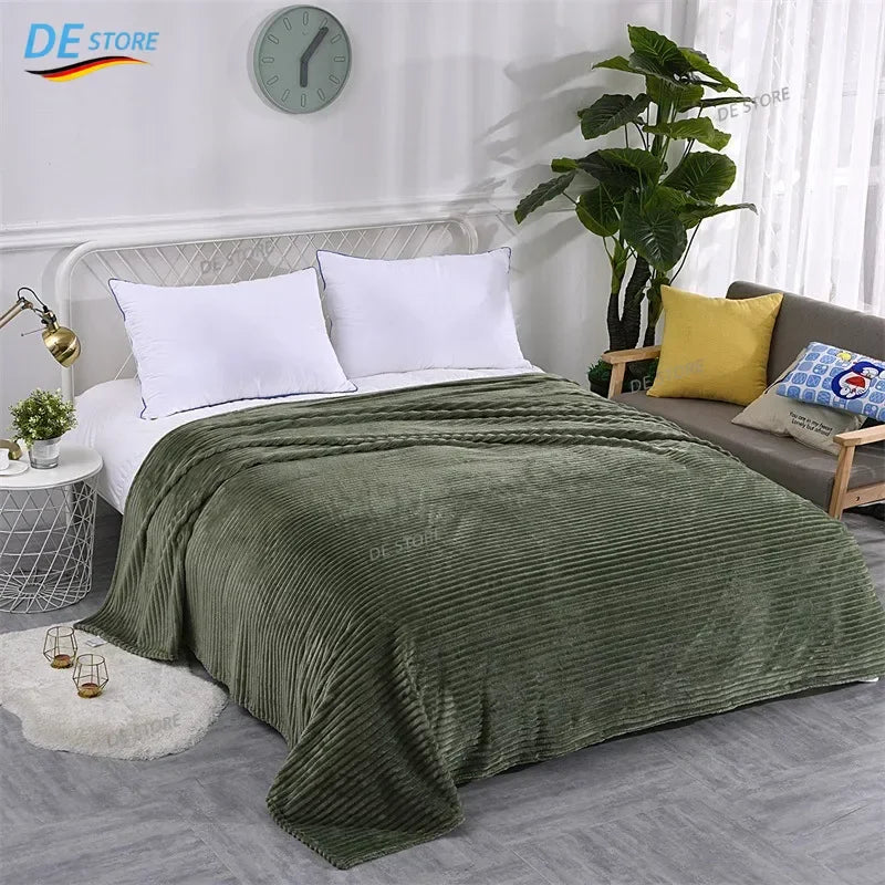 Coral Fleece Throw Blanket Plush Checkered Pattern for Couch Bed Winter Warmth Adults Kids Pets | Lonoma