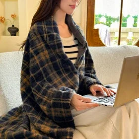Plush Throw Blanket Plaid Wearable with Pockets Soft Fleece for Couch Bed Travel Fall Winter Home Decor | Lonoma