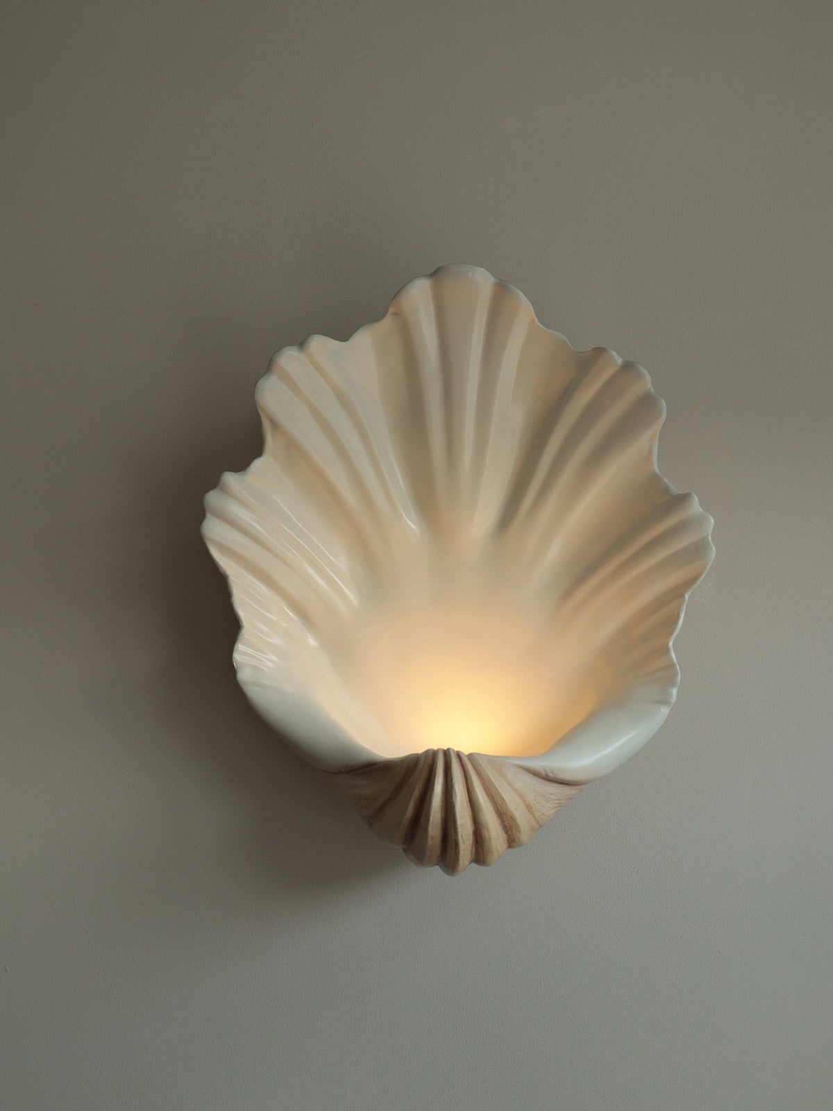 Coastal Seashell Wall Light with Wood Base — Cream Resin Sconce for Bedroom, Living Room, Hallway — Hardwired or Battery Operated Accent | Lonoma