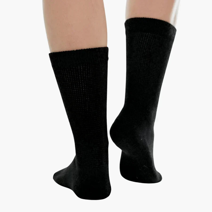 Seamless Diabetic Socks Cotton Circulation Support for Sensitive Feet Neuropathy Non-Binding Cushioned Heel Odor Control Daily Comfort | Lonoma