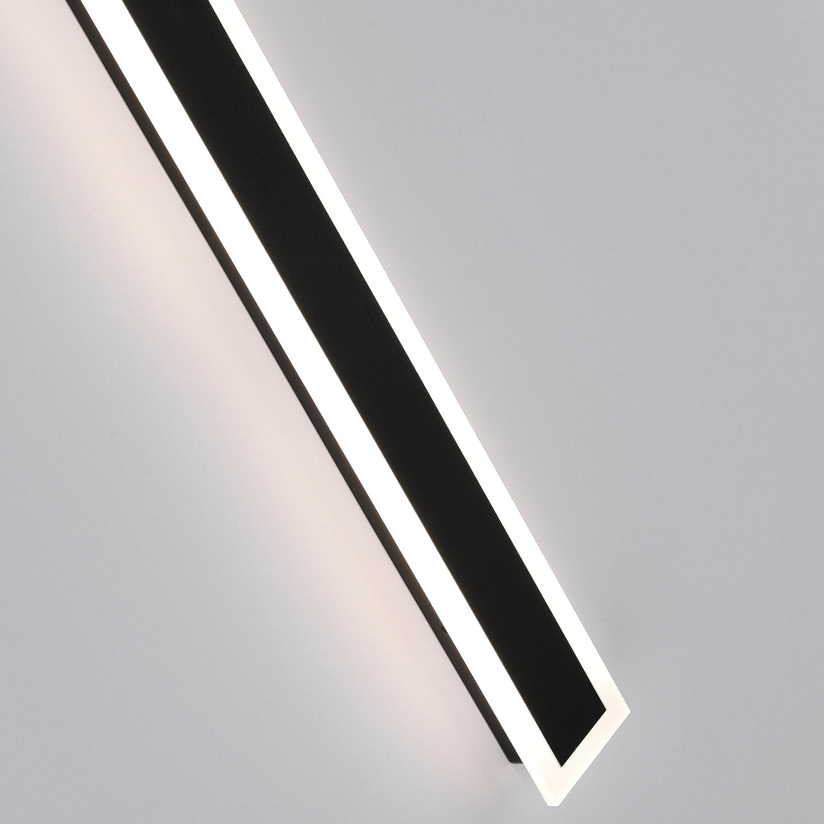 IP65 Waterproof LED Outdoor Wall Sconce Metal Acrylic Panel Black Fixture 12W-60W for Patio Garden Entry Walkway Exterior Lighting | Lonoma