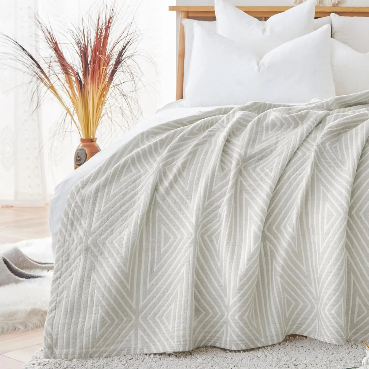 Cotton Throw Blanket Triple Layer Reversible Geometric Pattern for Couch Bed Sofa All Season Lightweight Breathable Boho Decorative Quilt | Lonoma