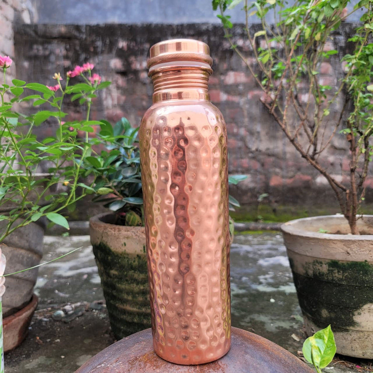 27 oz Hammered Metal Water Bottle with Leak-Proof Lid for Yoga, Office & Sports | Lonoma