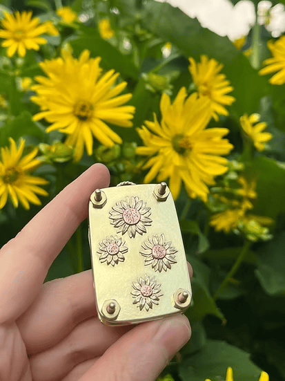 Compact Botanical Flower Press Kit for Crafts, Scrapbooking & Nature Lovers - Portable Metal Plant Presser with Blotting Papers | Lonoma