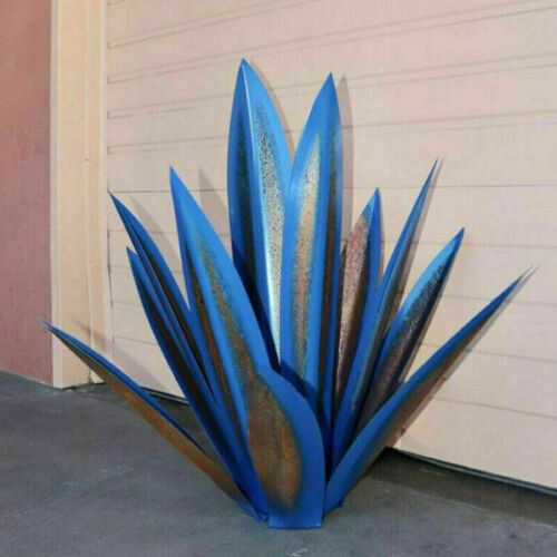 Metal Agave Garden Sculpture Weatherproof Outdoor Yard Art Succulent Statue Desert Plant Decor for Patio Lawn Flower Bed Landscape Accent | Lonoma